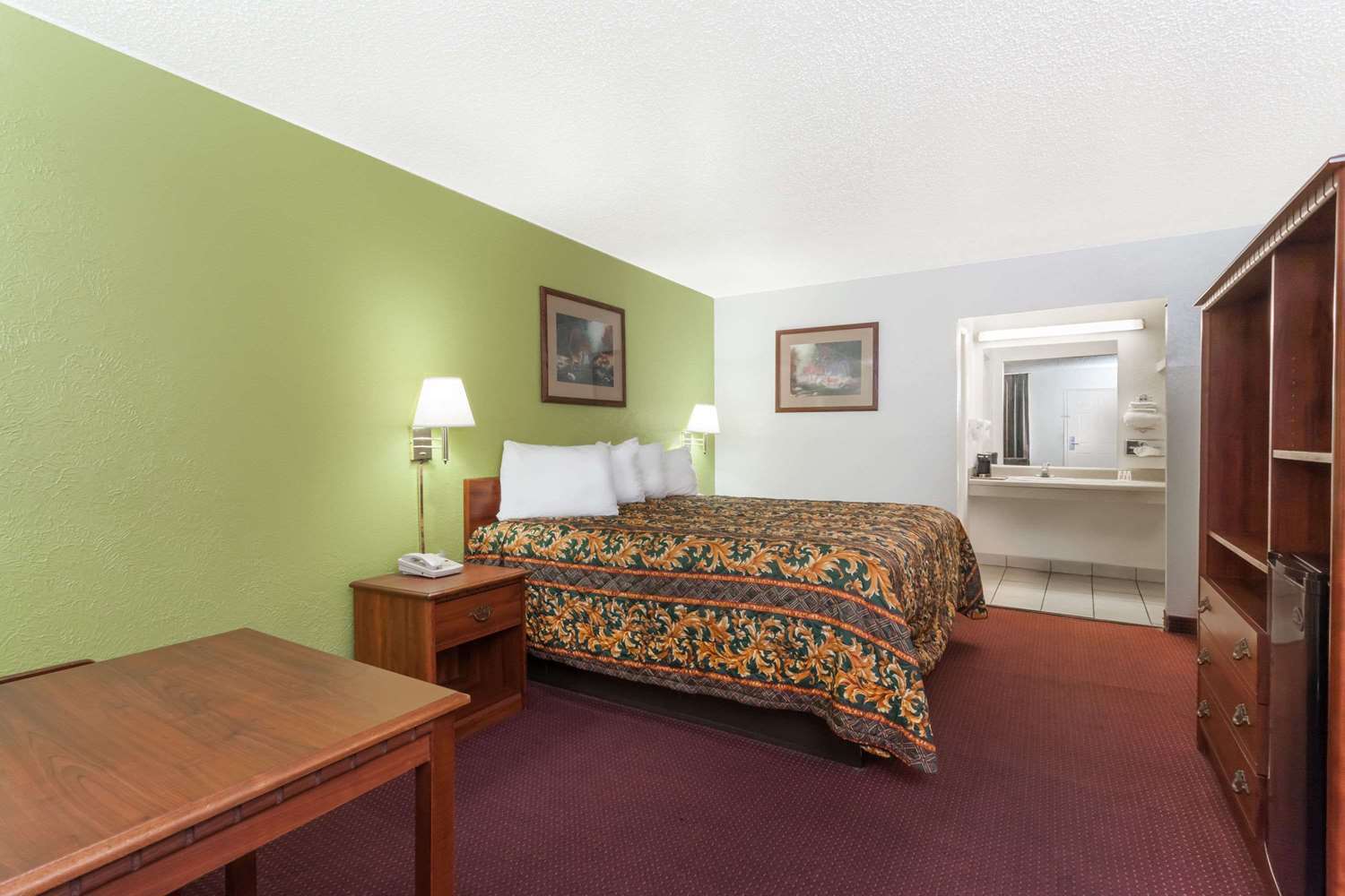 Days Inn By Wyndham San Antonio Lytle Экстерьер фото